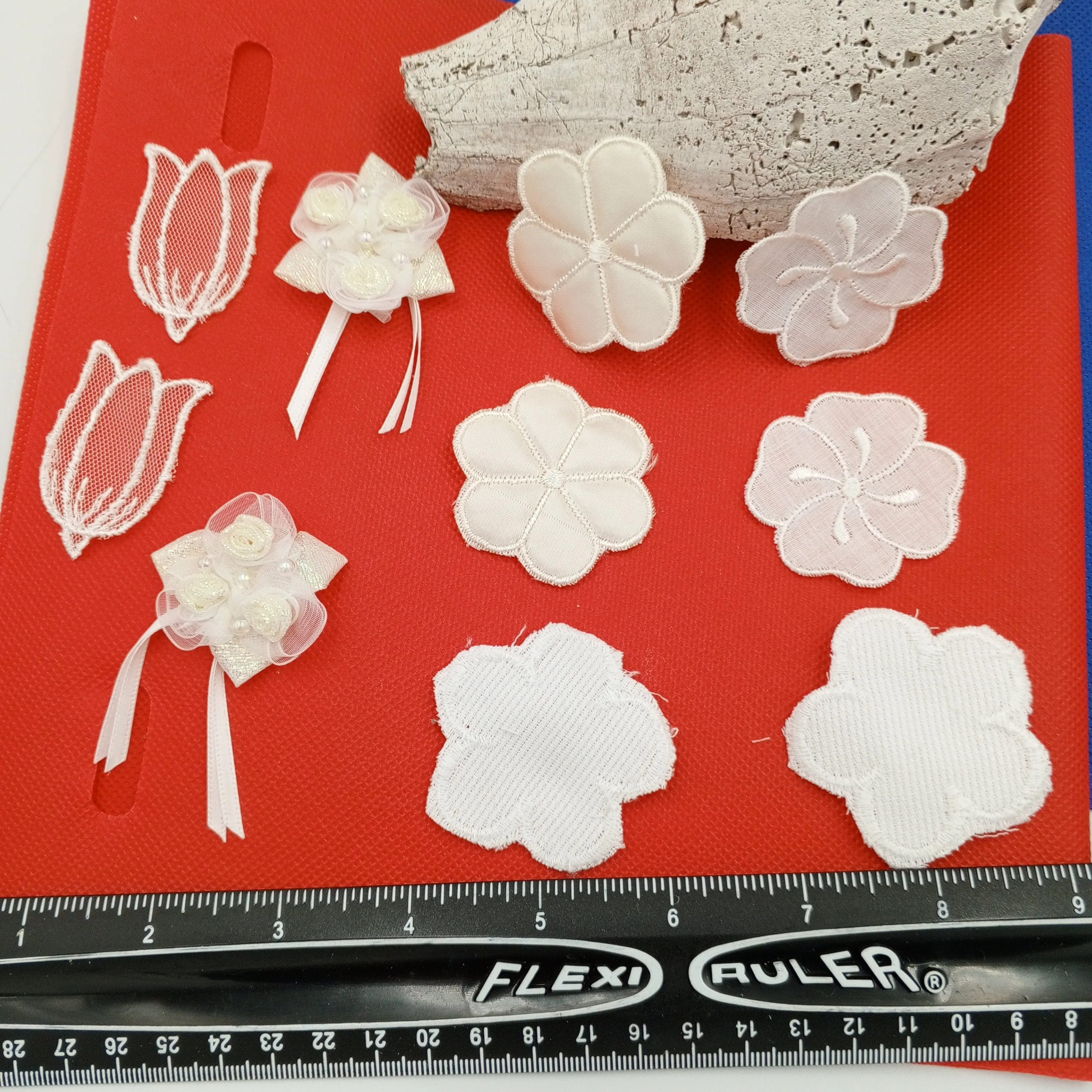 10pcs Pack Elegant Off-White Vintage Flower Appliqués for Bridal Gowns & DIY Projects