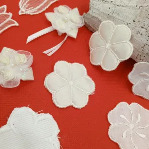 10pcs Pack Elegant Off-White Vintage Flower Appliqués for Bridal Gowns & DIY Projects