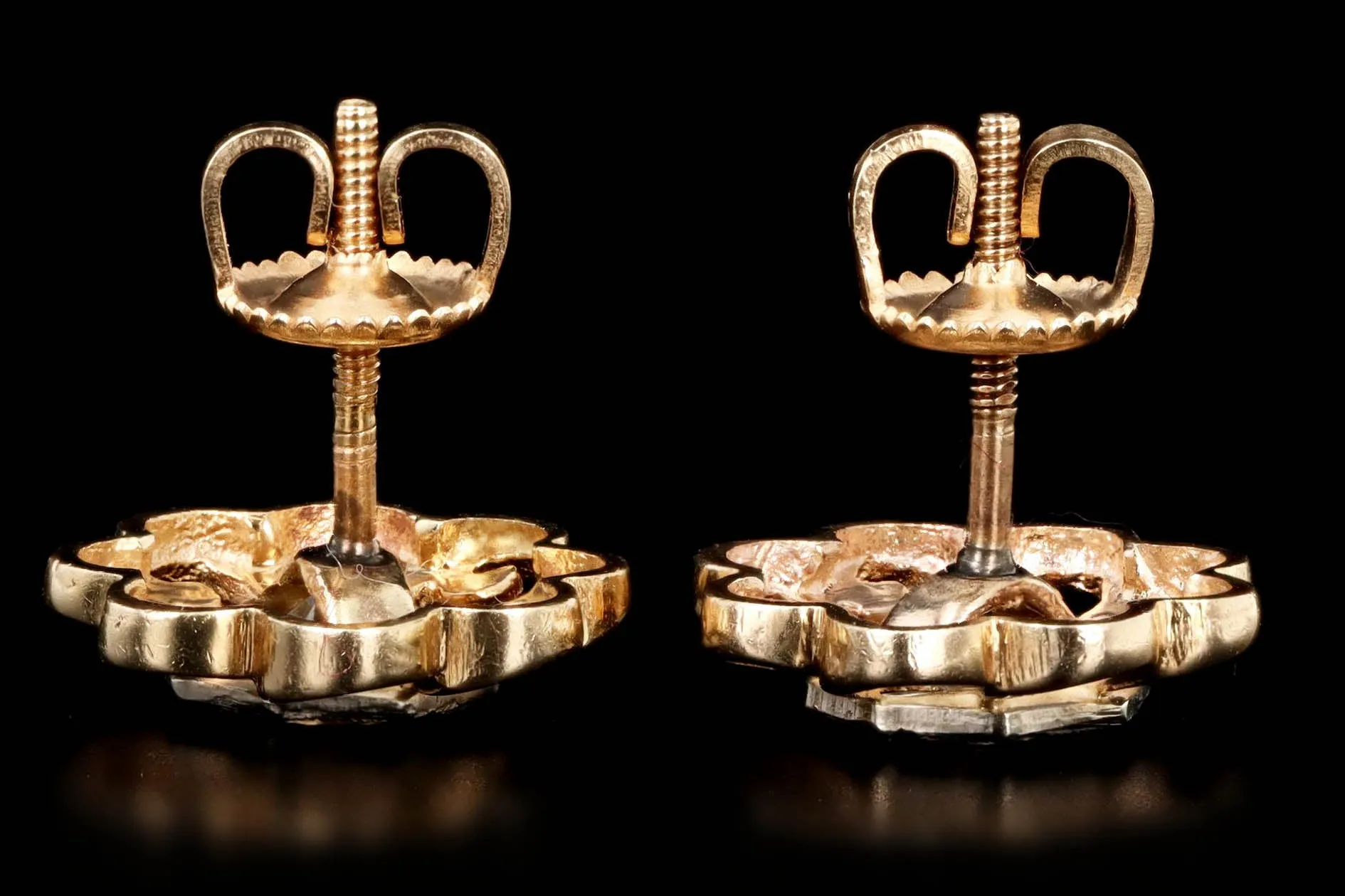 Art Deco 14K Gold Two Tone 1 Carat Total Weight Old European Diamond Geometric Screw Back Stud Earrings