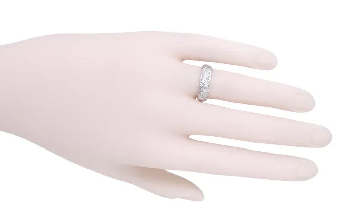 Art Deco Shelton Geometric Antique Diamond Wedding Band in Platinum - Size 5 1/2