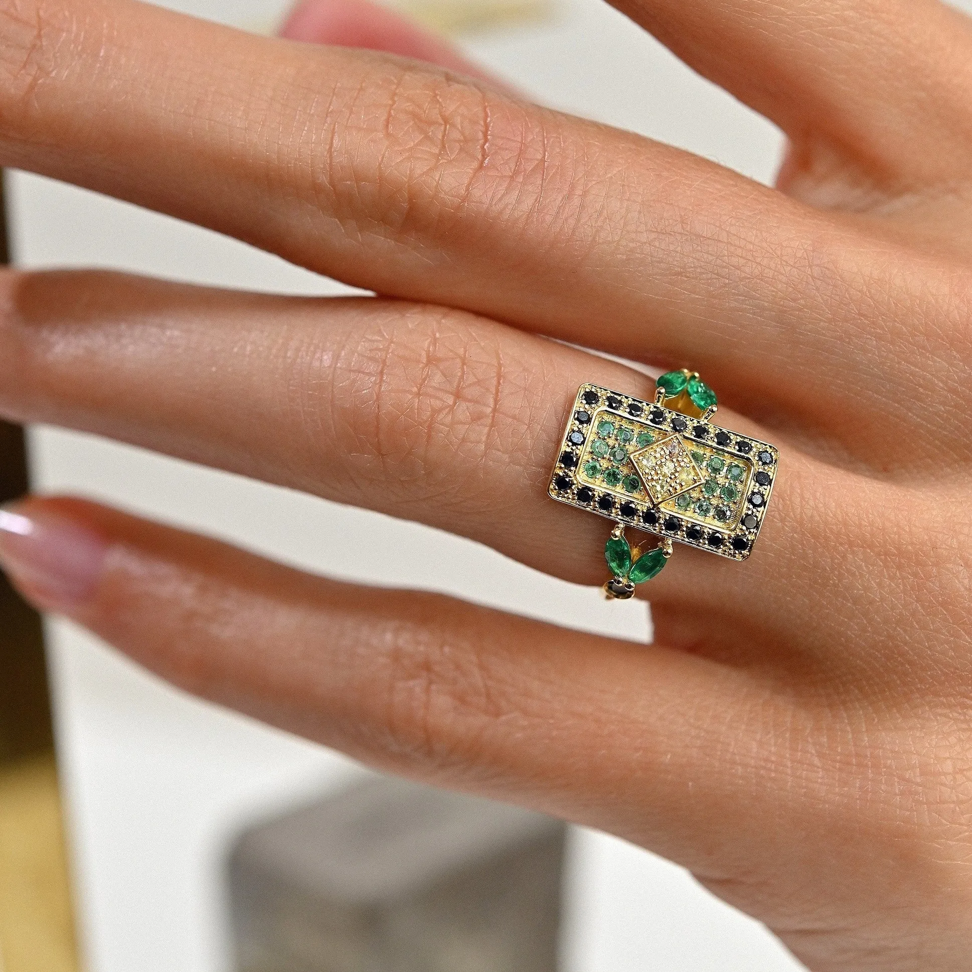 Ava Ring 1 - Vert (By Special Order)
