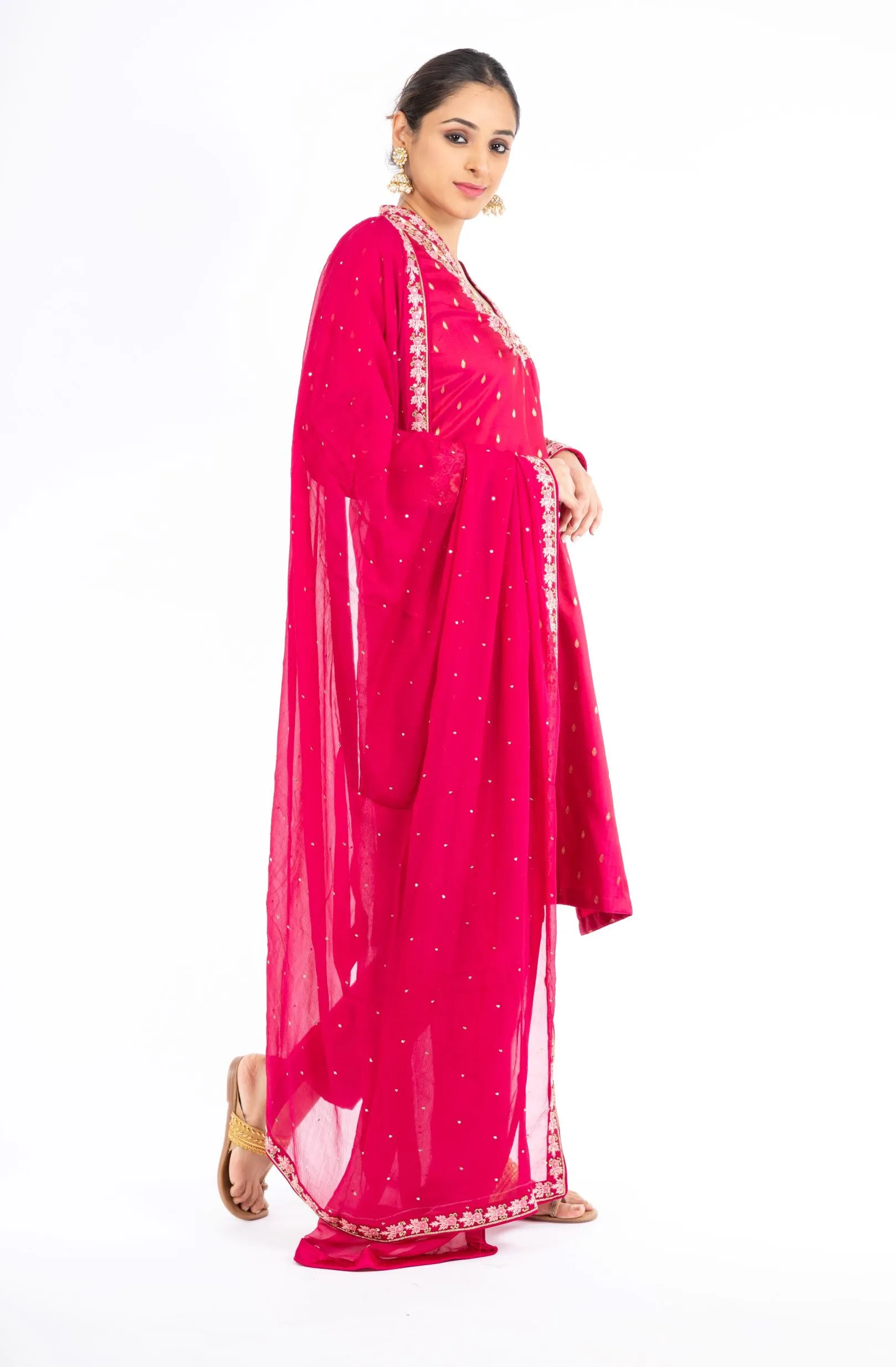 Beauteous Raspberry Pink Color Handloom Silk Salwar Kameez
