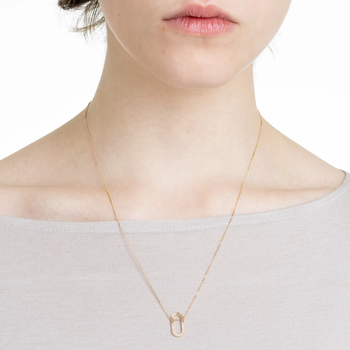 BELUGA Oblong Diamond Necklace