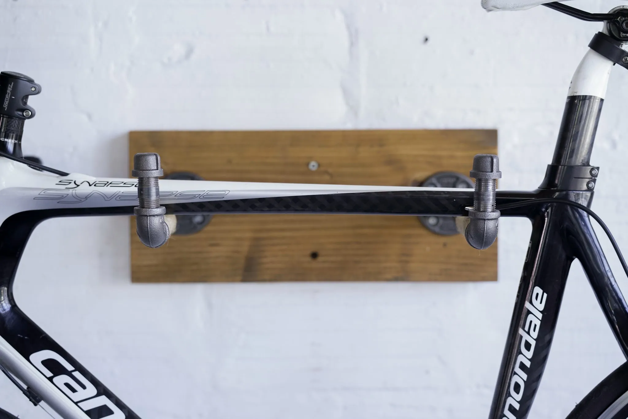 Burlap Iron Pipe Bicycle Wall Display