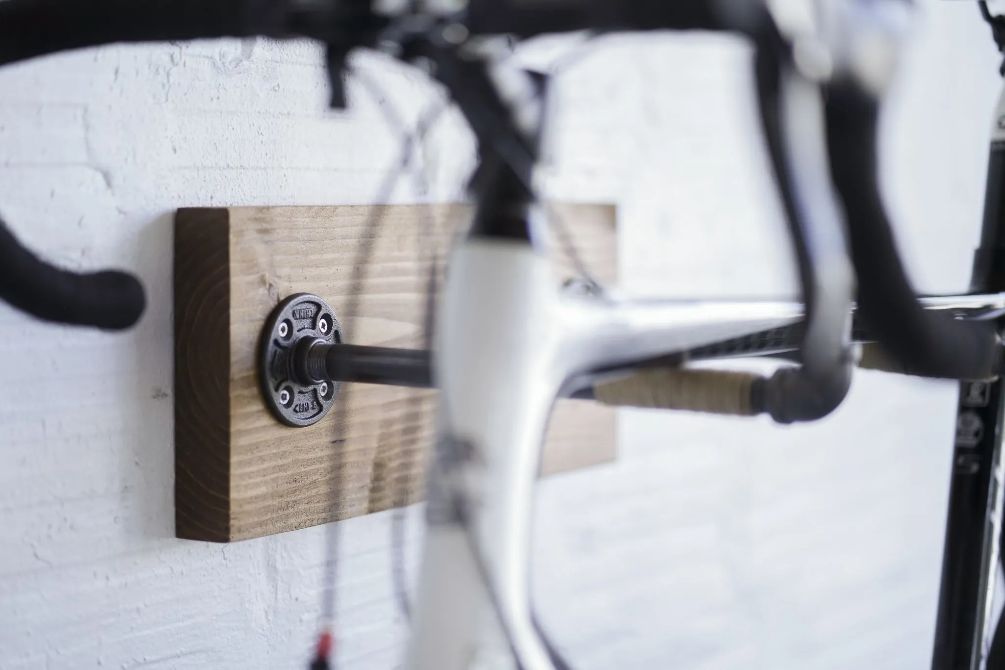 Burlap Iron Pipe Bicycle Wall Display