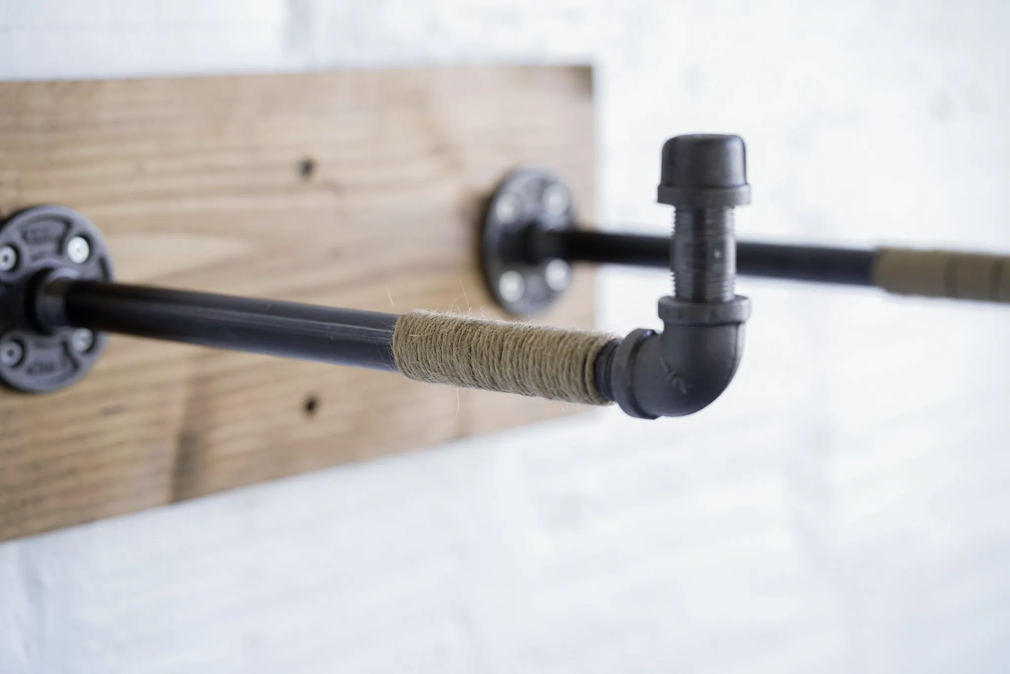 Burlap Iron Pipe Bicycle Wall Display