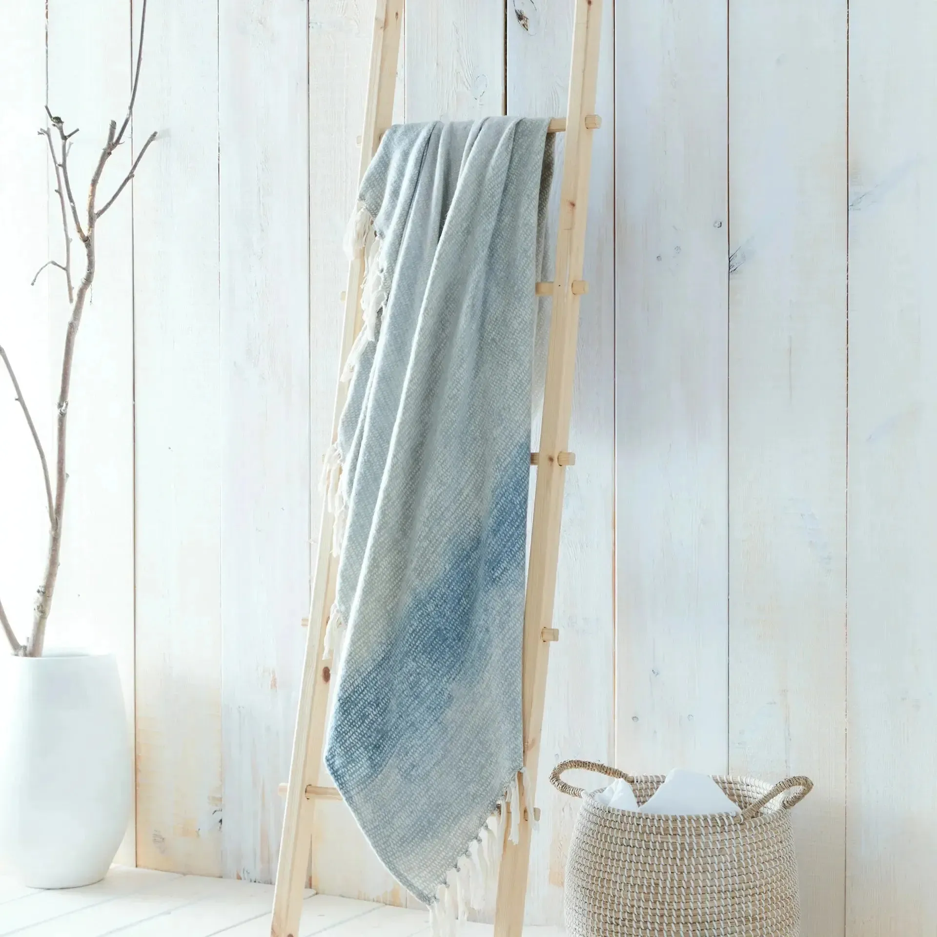 Drift Home Bretton Throw - Green