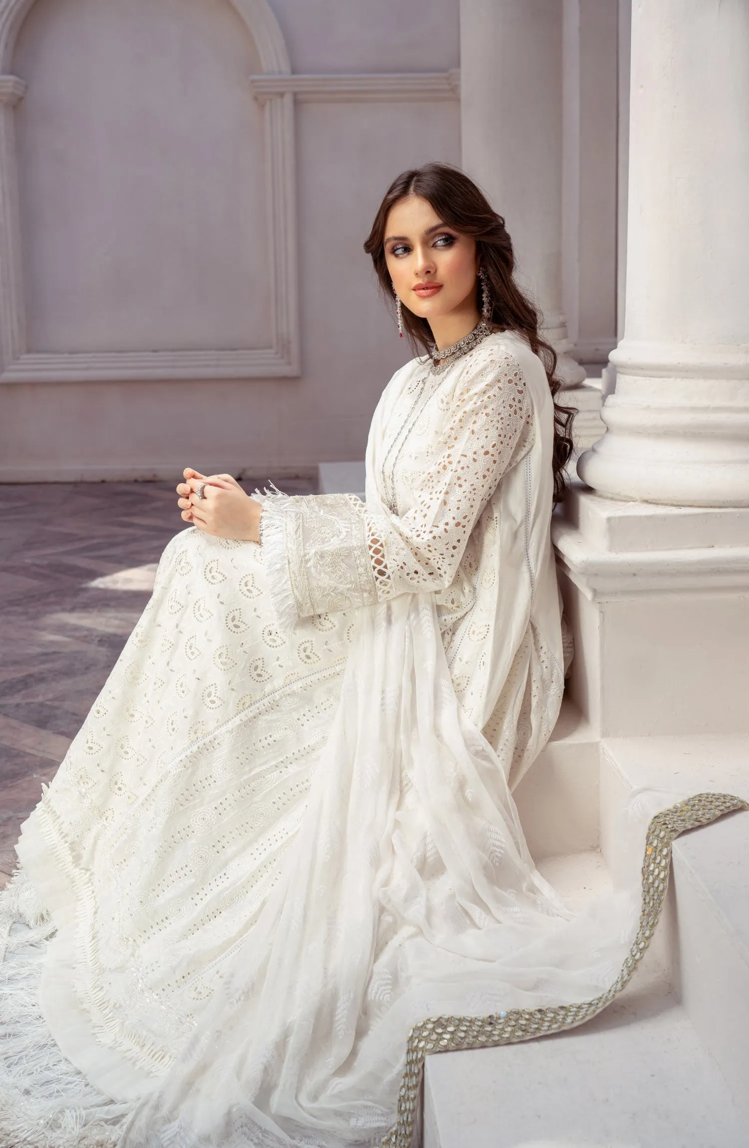 Elegant Kameez Trouser Dupatta White Dress Pakistani
