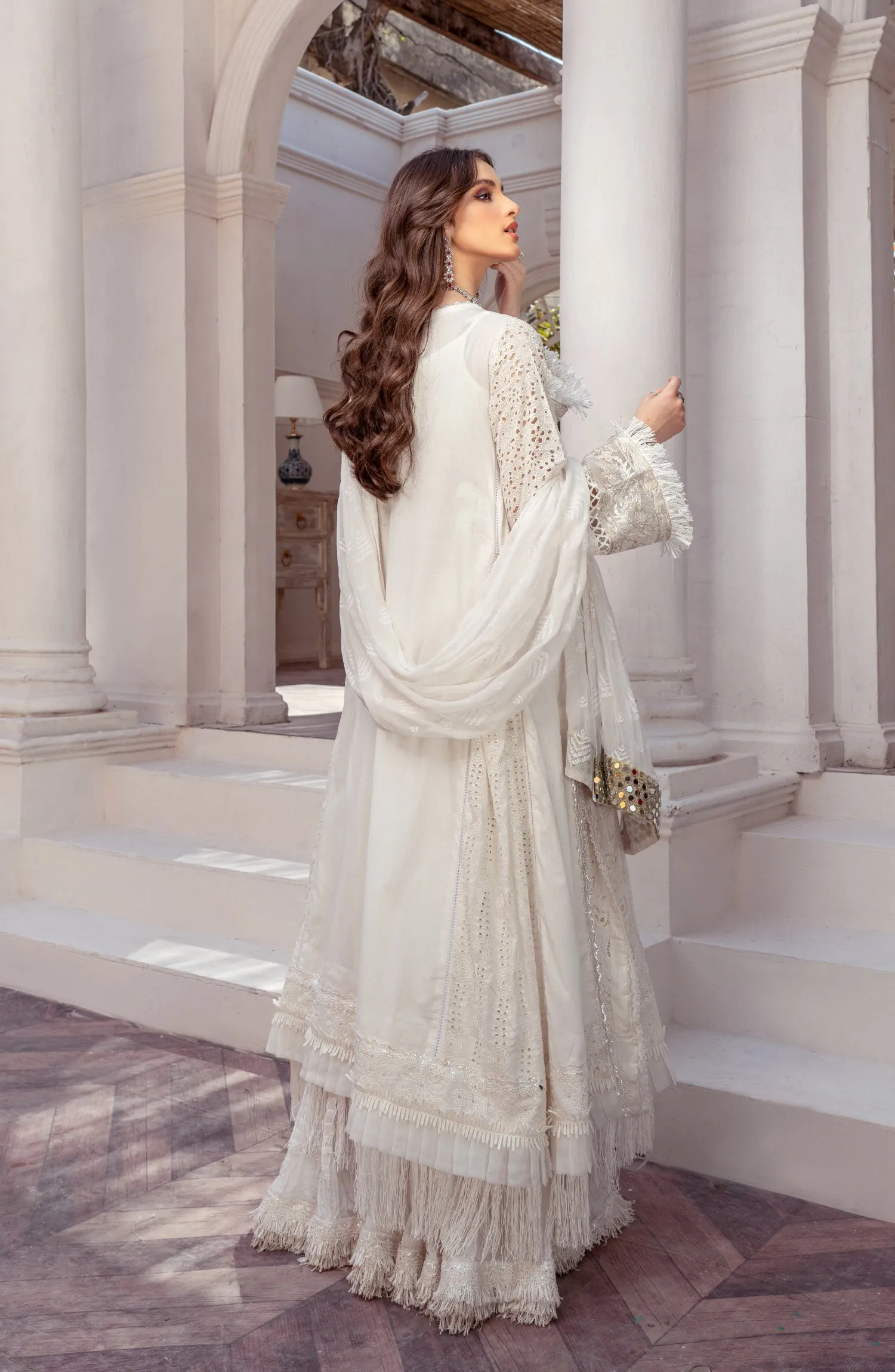Elegant Kameez Trouser Dupatta White Dress Pakistani