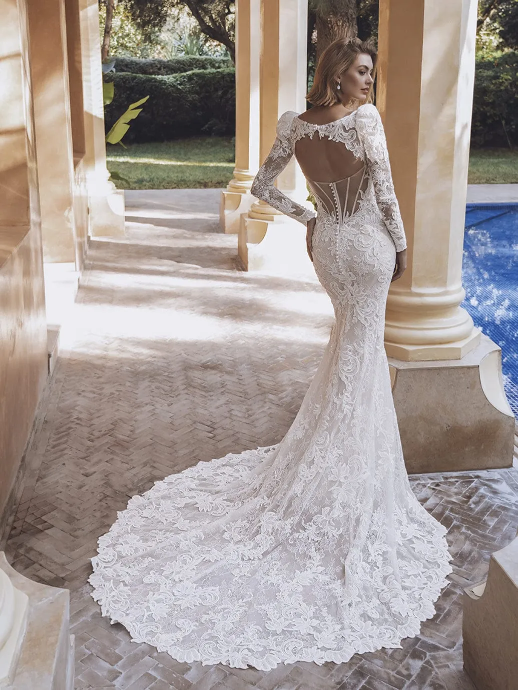 Enzoani: Urvashi