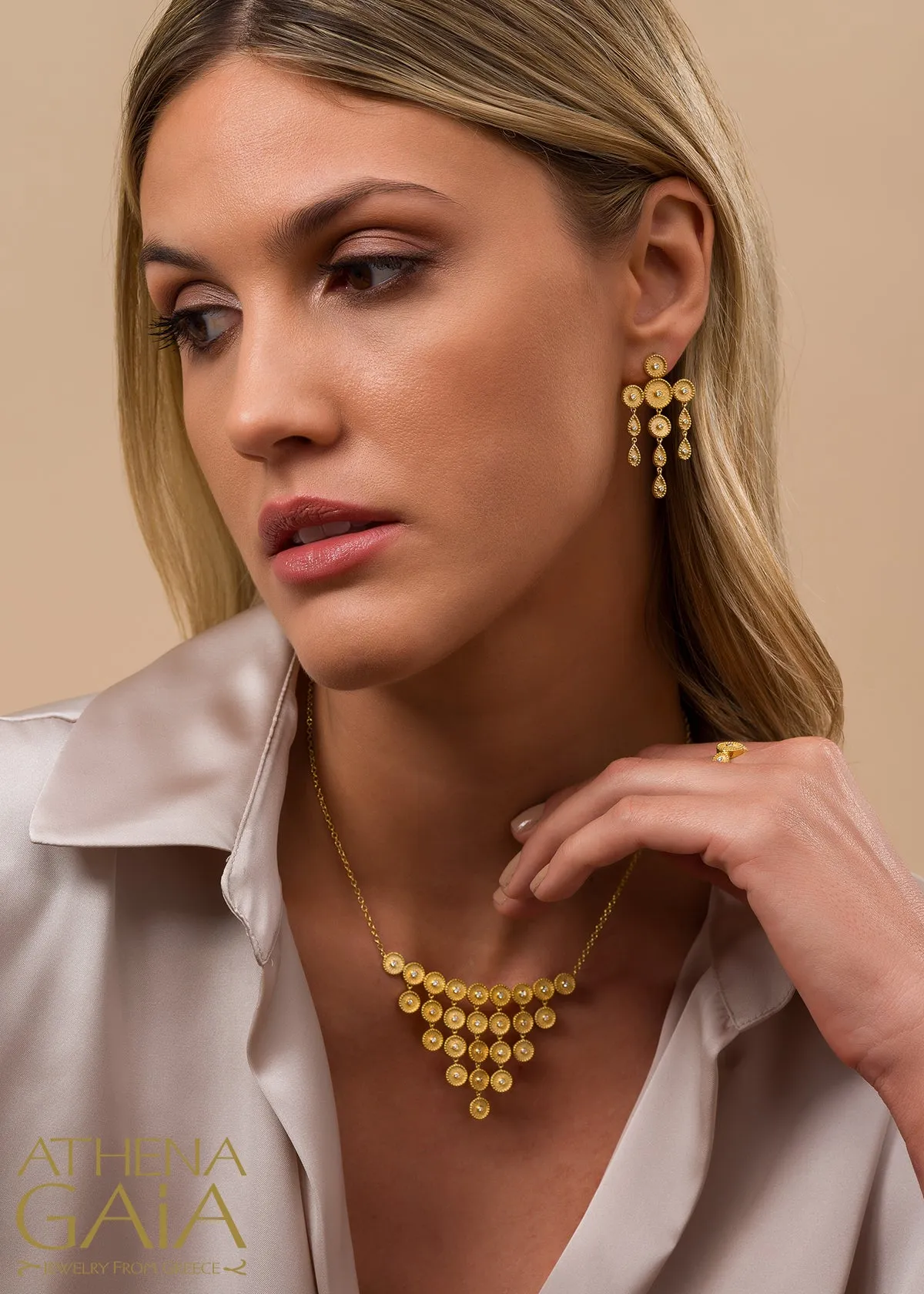 Geometric Circles Full Necklace