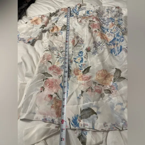 Helena Quinn Short Floral Kimono Robe - NWOT - OS