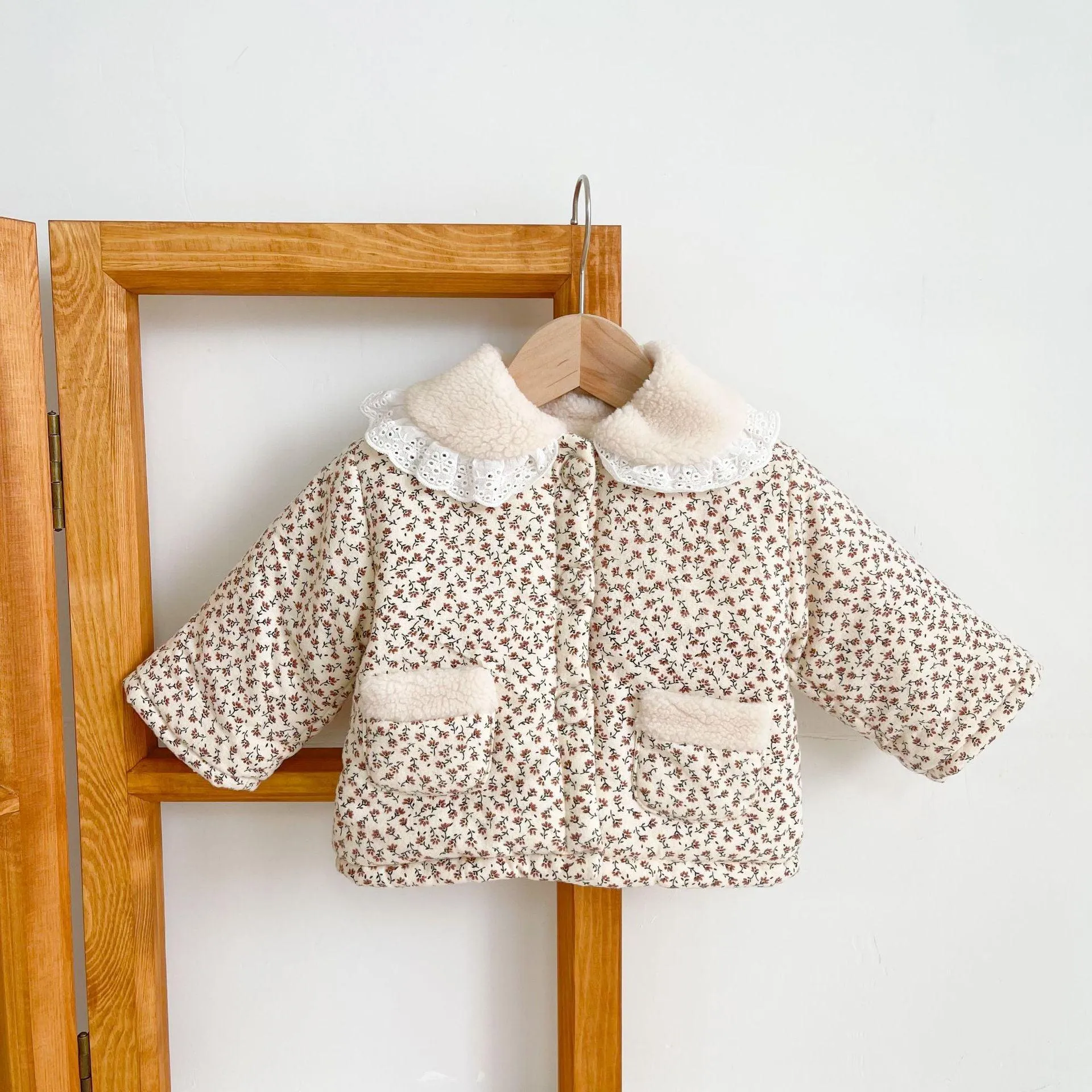 Lace Collar Floral Coat
