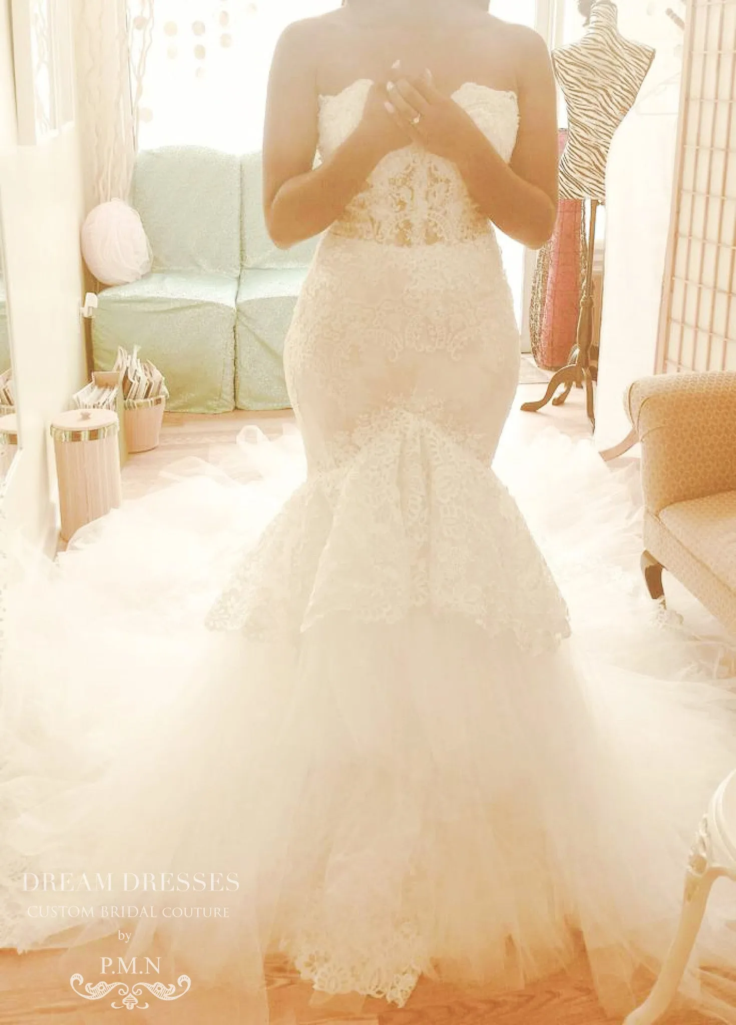 Lace Trumpet Wedding Dress With Teired Train (# Chisa)