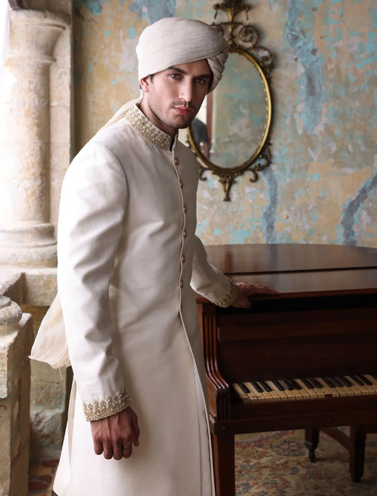 Mens White Sherwani for Grooms Wedding Wear #GN100