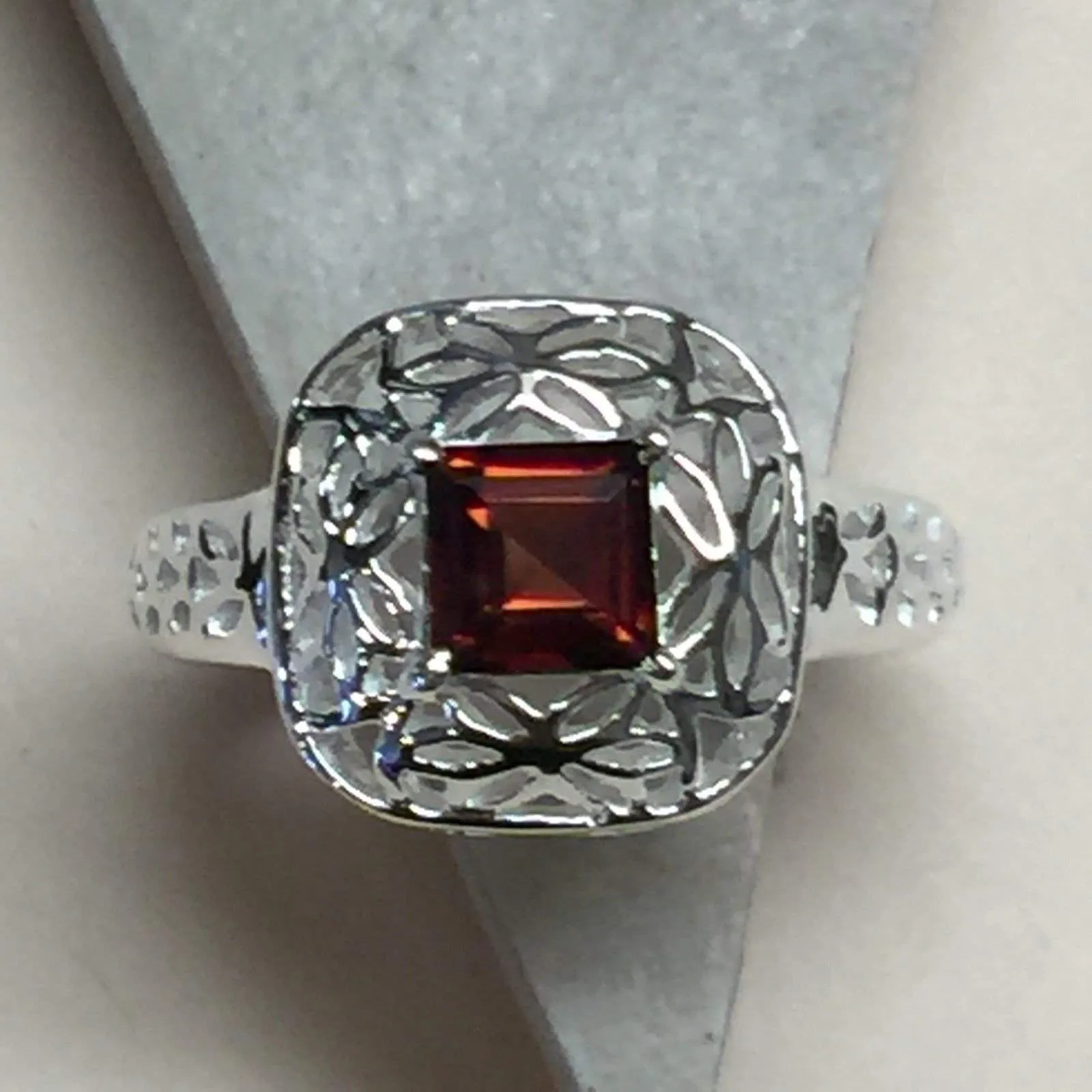 Natural 1ct Fire Garnet 925 Solid Sterling Silver Ring Size 6.75, 7.75