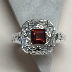 Natural 1ct Fire Garnet 925 Solid Sterling Silver Ring Size 6.75, 7.75