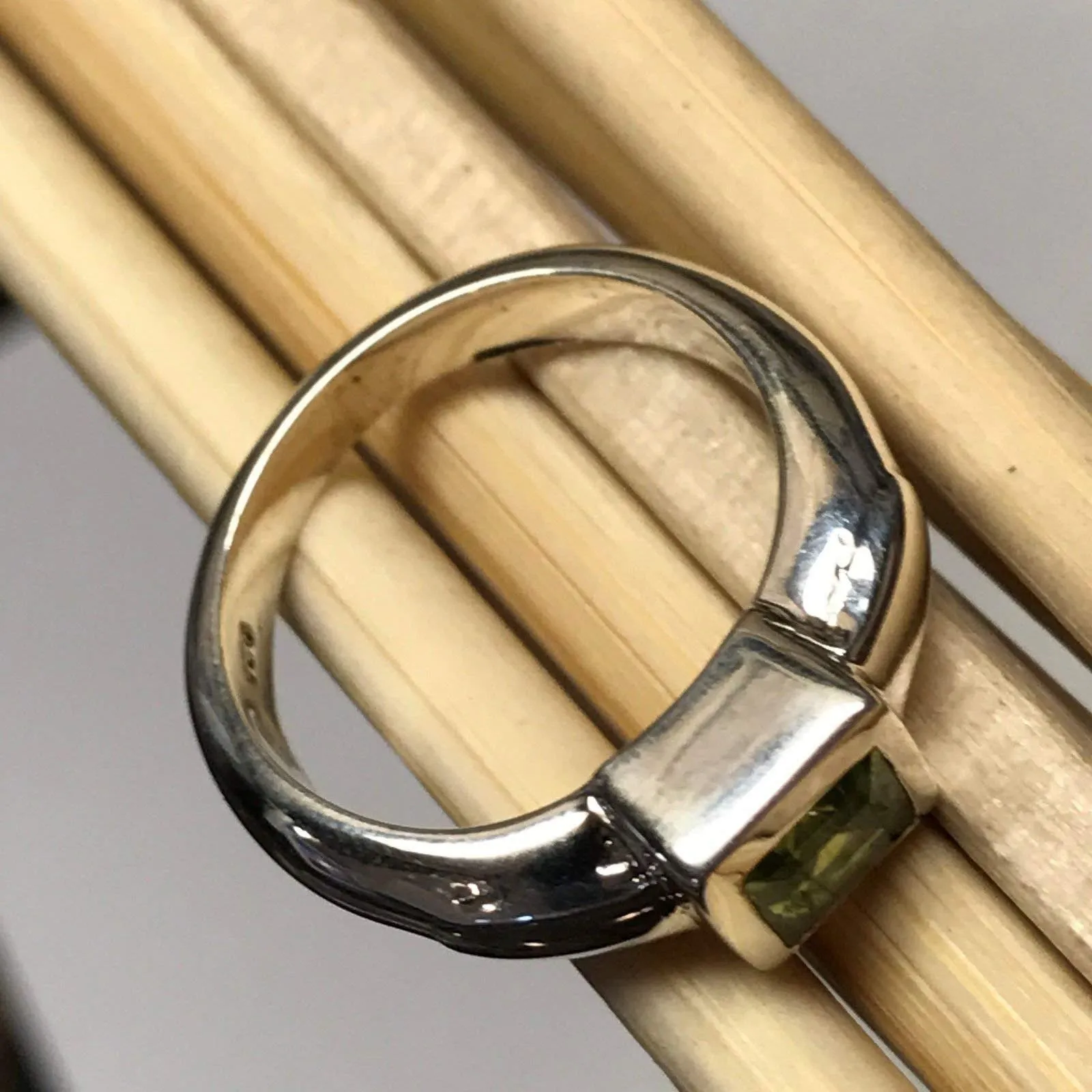 Natural 1ct Green Peridot 925 Solid Sterling Silver Engagement Ring Size 7, 8