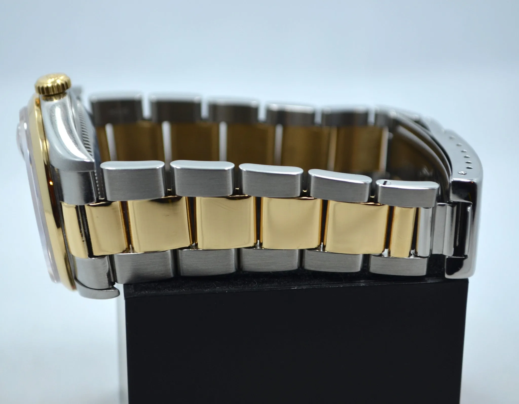 Rolex Datejust 16203 Two Tone Stainless Steel 18K Yellow Gold "S" Serial Circa 1993 Blue Wristwatch